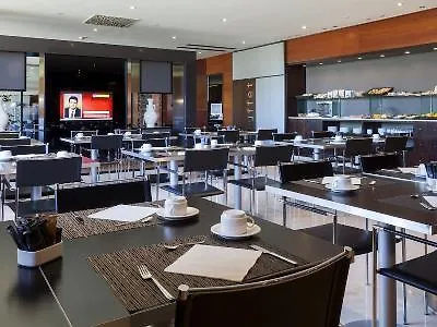Hotel Ac Fórum By Marriott 4*